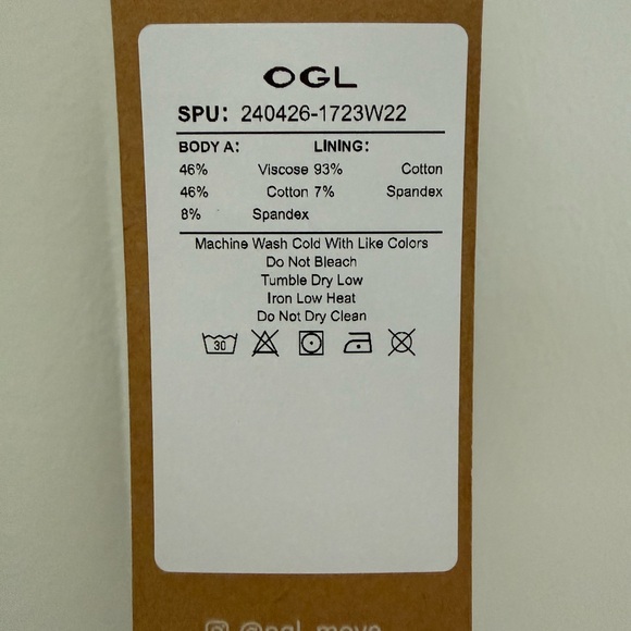 NWT - OGL Classic White Tank Top - built in bra with removable pads - Picture 3 of 7